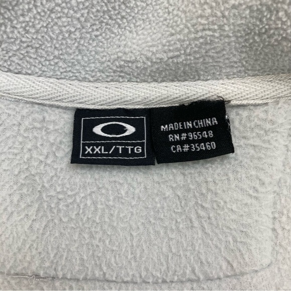 Oakley Gray 100% Polyester Full Zip Fleece Jacket Men’s Size XXL Fall 2010. - Picture 6 of 11
